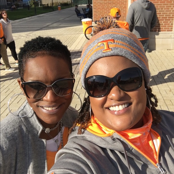 Meet your Posher, Brie - Picture 5 of 6